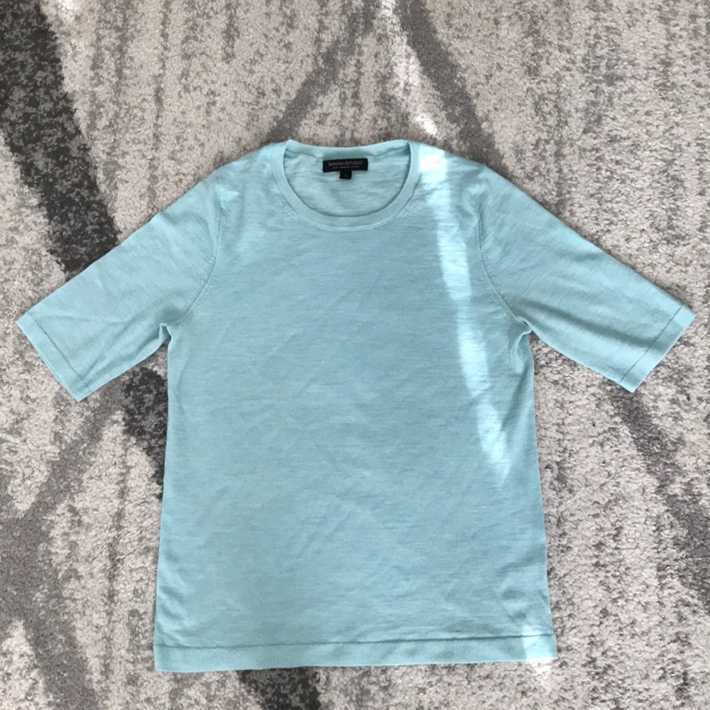 100% merino wool shirt! Mint green/teal color